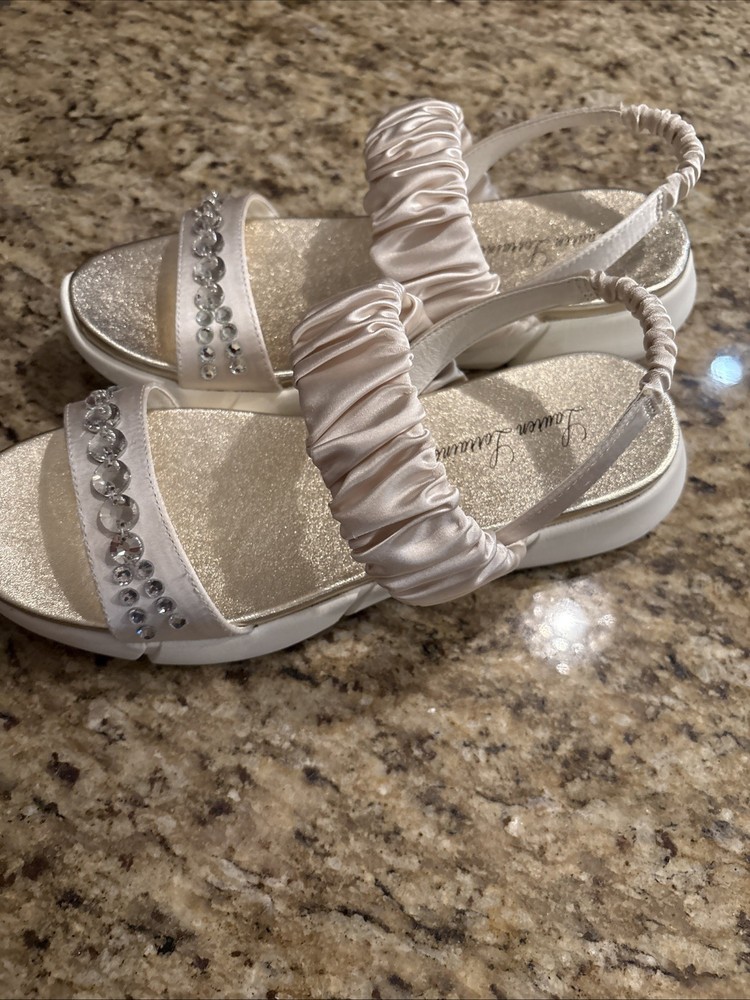 Lauren Lorraine Size 9 Annie Ivory Sandal Women's Open Toe Slip On