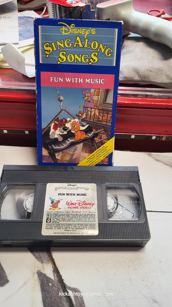 Disney Sing Along Songs Volume 5 - Fun with Music -VHS 1989 Video Oliver Company