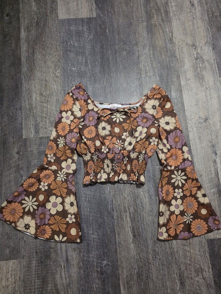 ROMWE Floral Crop Top with Large Bell Sleeves Women's Size  M