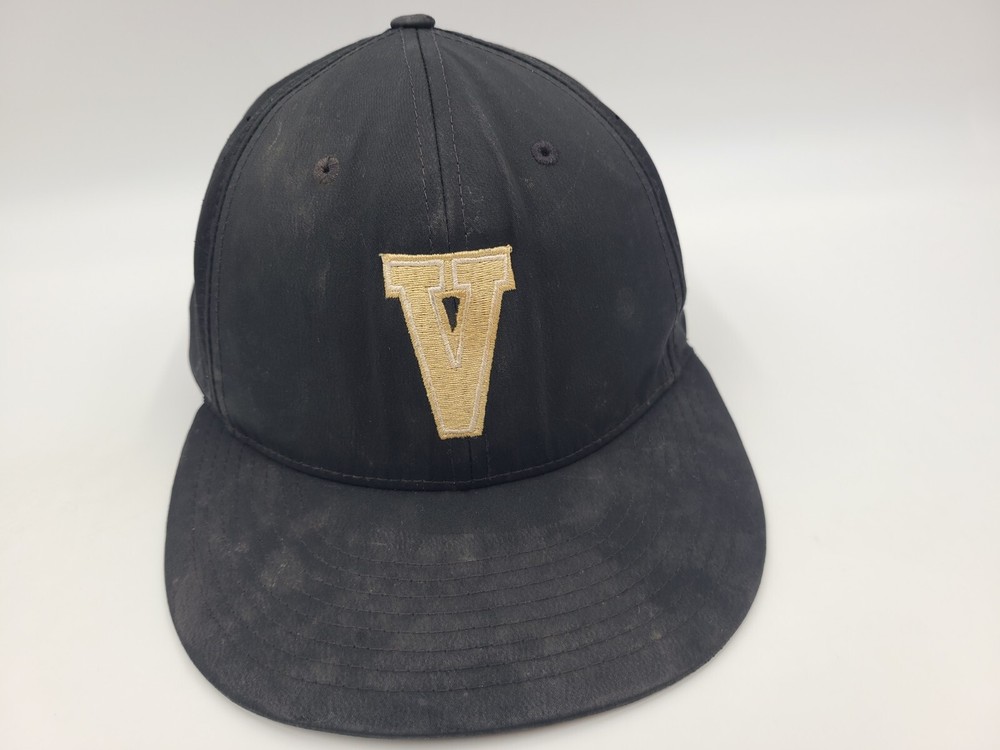 Vanderbilt Commodores Distressed Flex Fit XS-S NCAA Black Cap