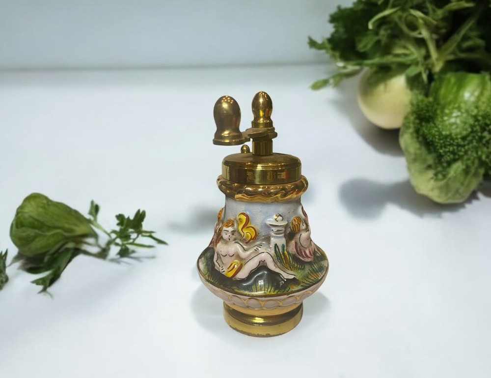 Antique ITALIAN CAPODIMONTE PEPPER GRINDER w/RAISED CHERUB SCENES 5” T