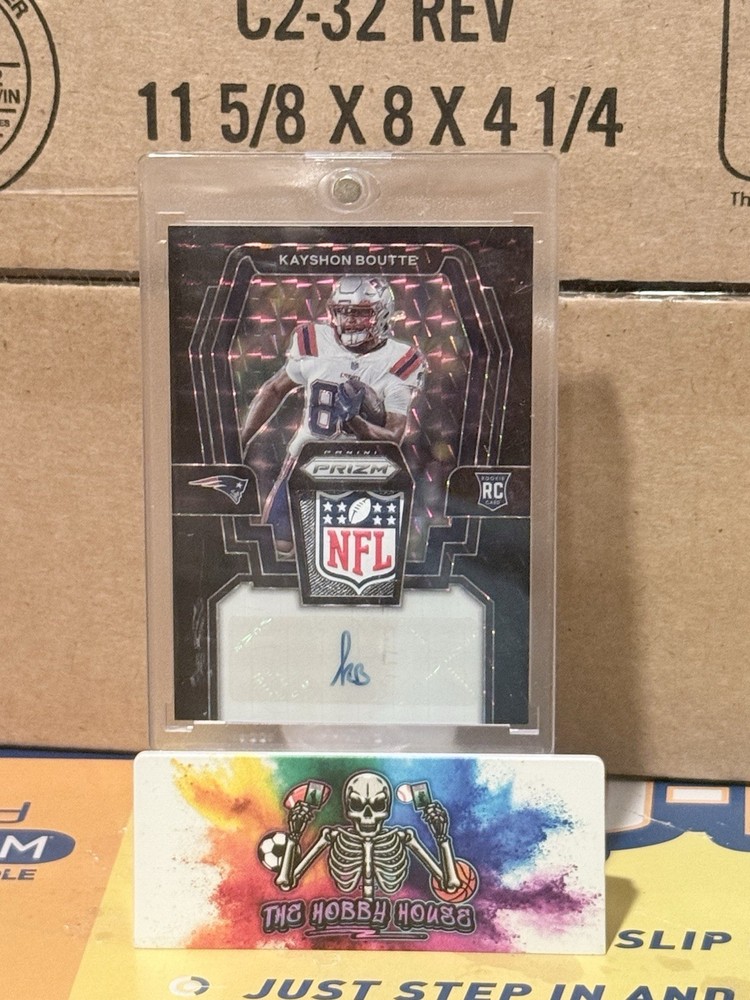 2023 Panini Prizm Kayshon Boutte Rookie Black Finite 1/1 NFL Shield Auto RC