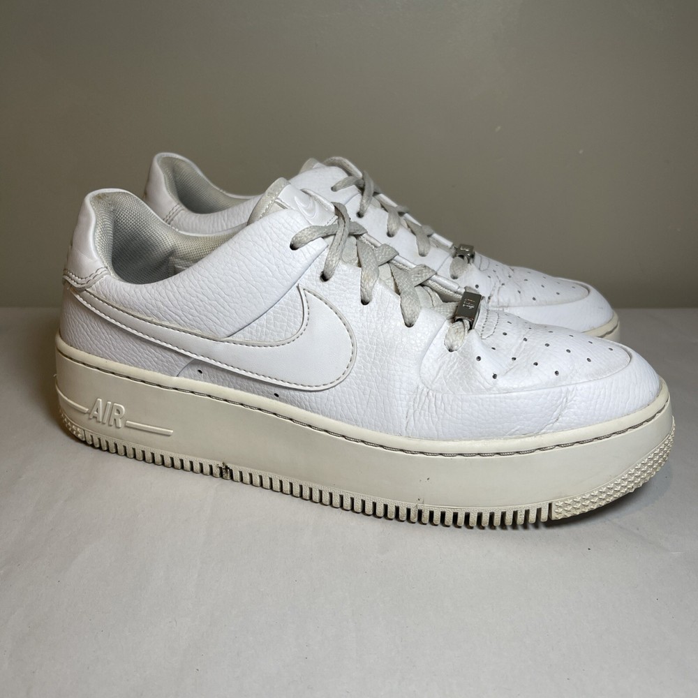 Women's Nike Air Force 1 One Low Platform  Size 10 Sage Triple White AR5339-100