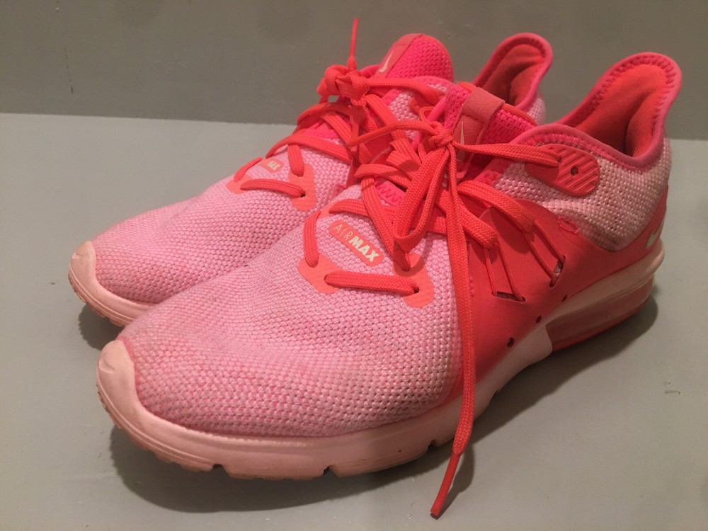 Women's Nike Air Max Sequent 3 Running Shoe Size 8.5 Hot Punch Pink 908993-601