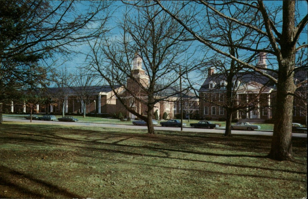Asbury Theological Seminary ~ Wilmore Kentucky ~ postcard sku733