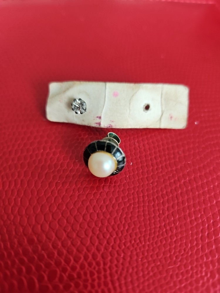 Late 1800s Antique Victorian Pearl & Enamel Silver Tone Stud Screw Back Earring