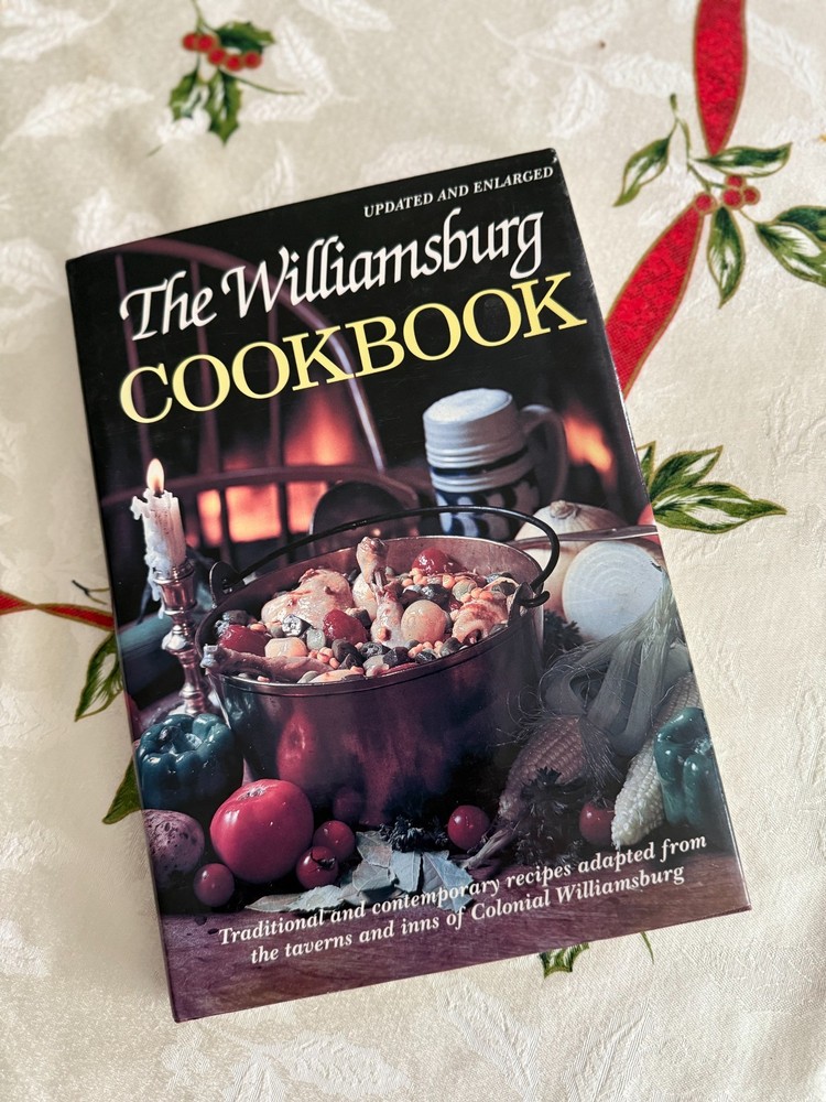 The Williamsburg Cookbook Vintage,1975 Traditional Recipes (Hardcover) Very Good