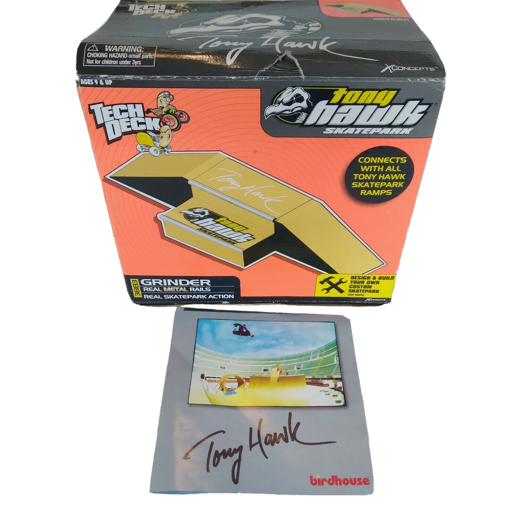 2001 Tech Deck Tony Hawk GRINDER Skatepark #3883 ~ BOX ONLY!!! ~