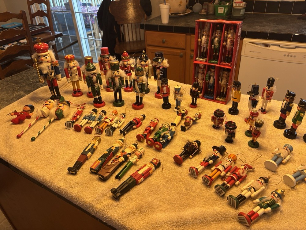 Vintage 56 Varies Size Nutcrackers. Home Accent And Some Christmas Ornaments.-image