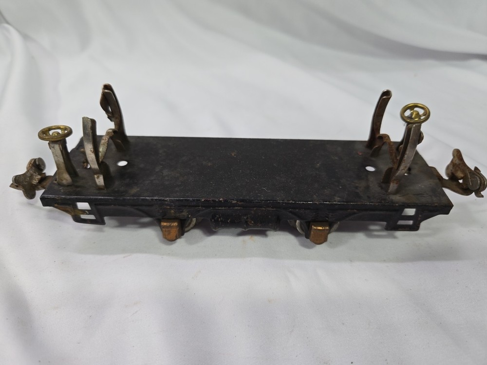Lionel Prewar 3651, Operating Lumber Car (1939-1942)