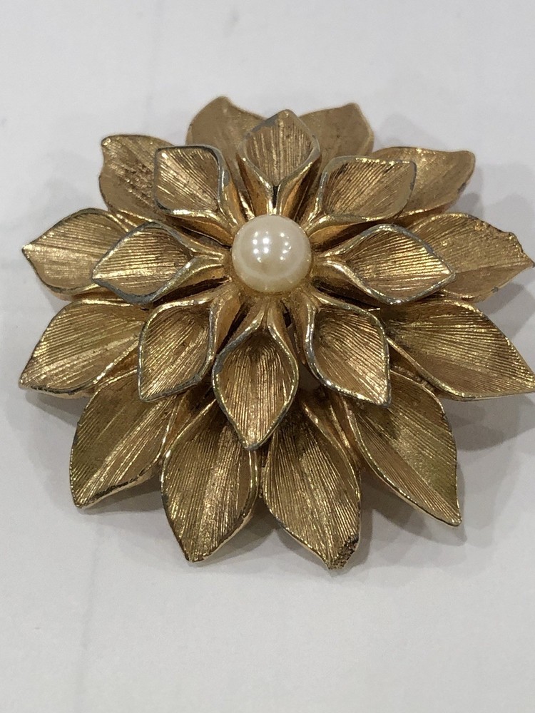 Vintage Marcel Boucher Signed Dahlia flower brooch-faux pearl center gold-tone