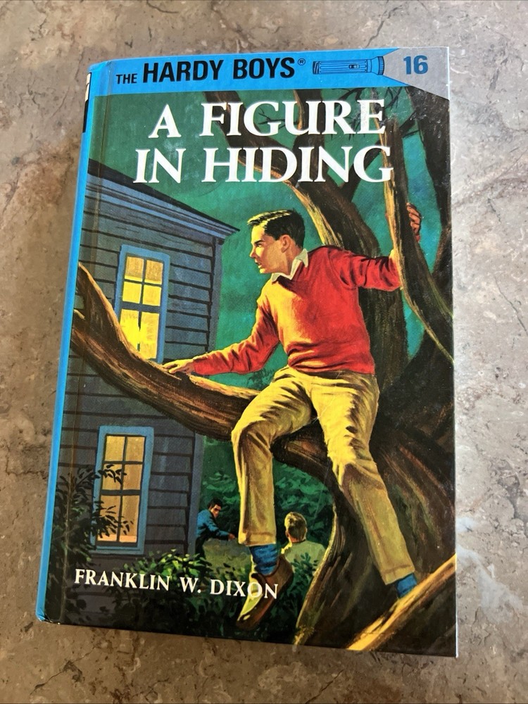 #16 A Figure In Hiding The Hardy Boys Hardcover