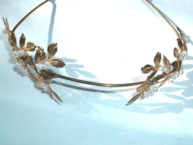 Gold Leaf White Pearl Headband Nwt