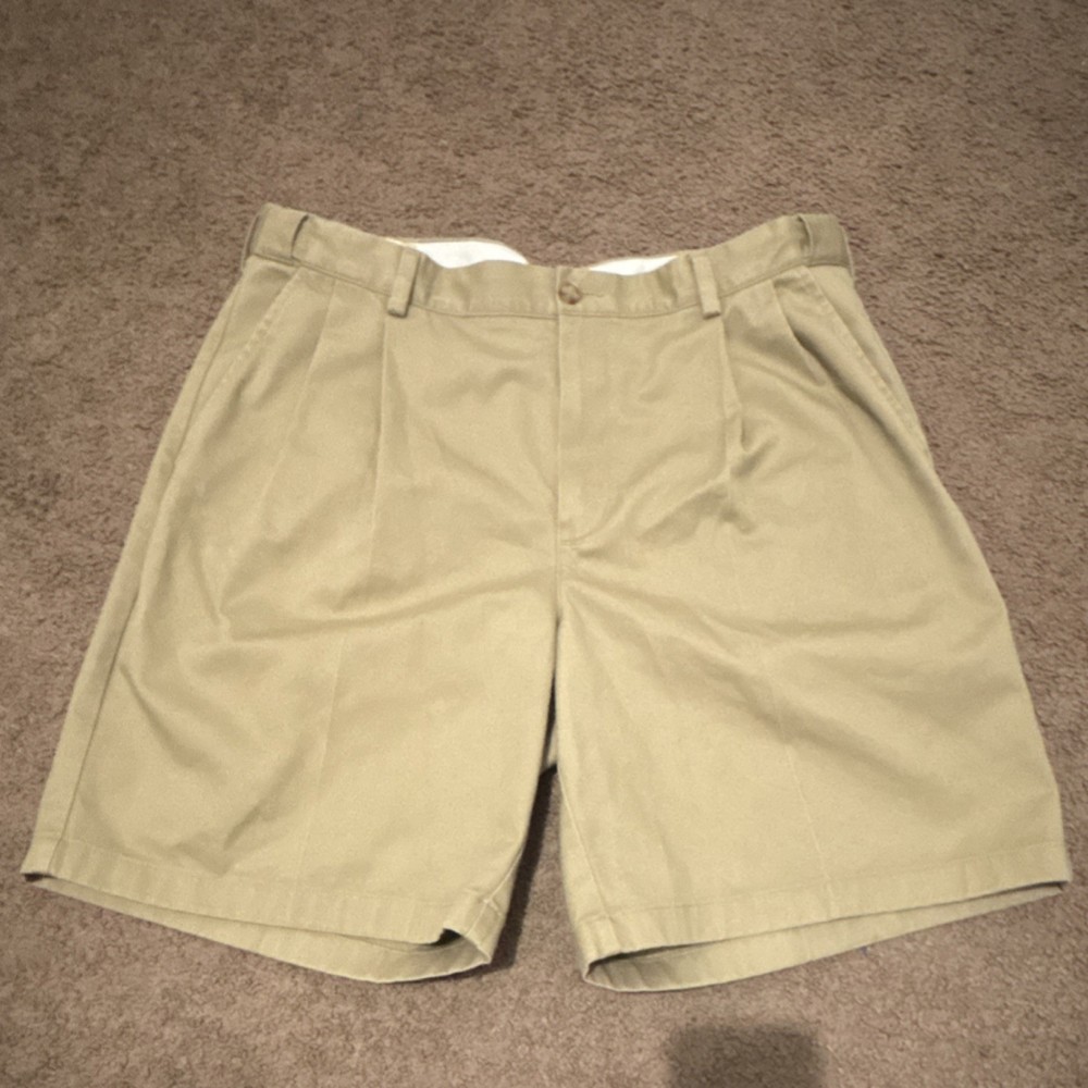 L.L.Bean Comfort Waist Pleated Chino Cotton Shorts Beige Men's