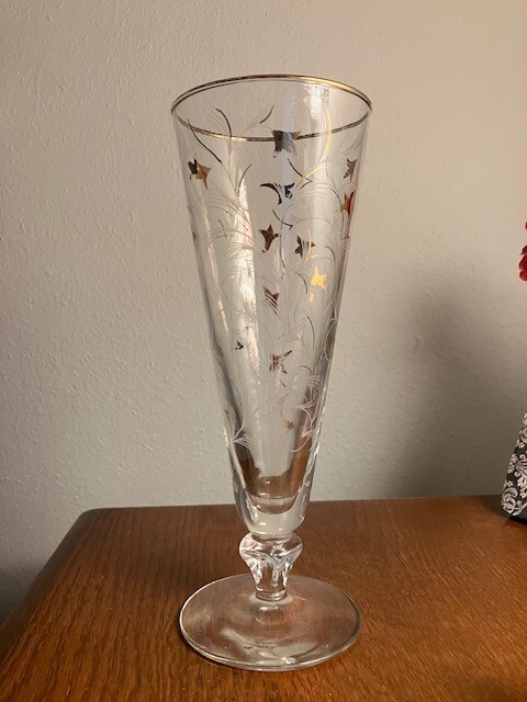 Vintage Cocktail Glass Pilsner Parfait Footed Gold Leaf Design Trim 8-in H