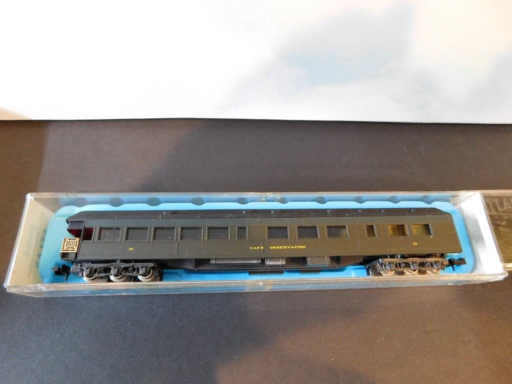N Scale Atlas Cafe Observation Car #2604