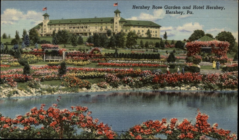 Hotel Hershey & Rose Garden Pennsylvania ~ unused 1940s linen postcard