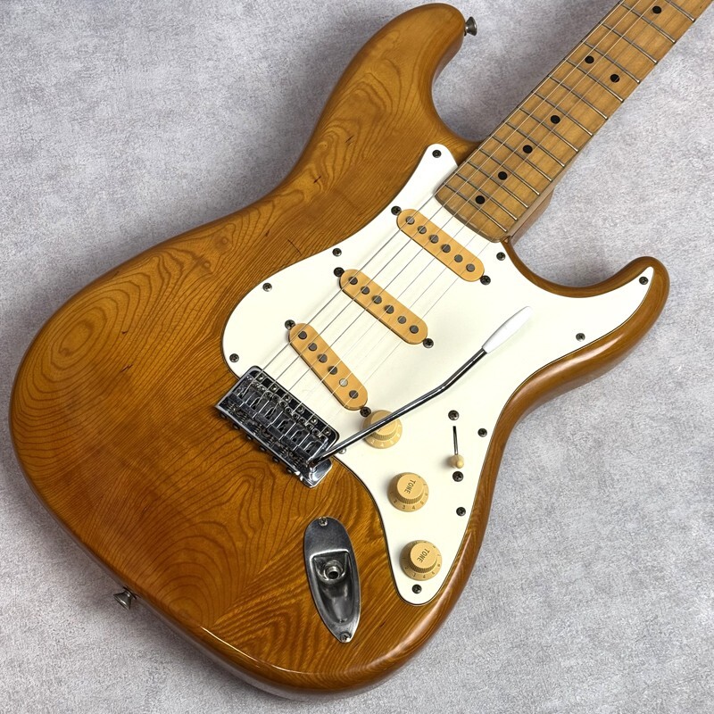 Fender Japan ST72-55 1980s Electric guitar