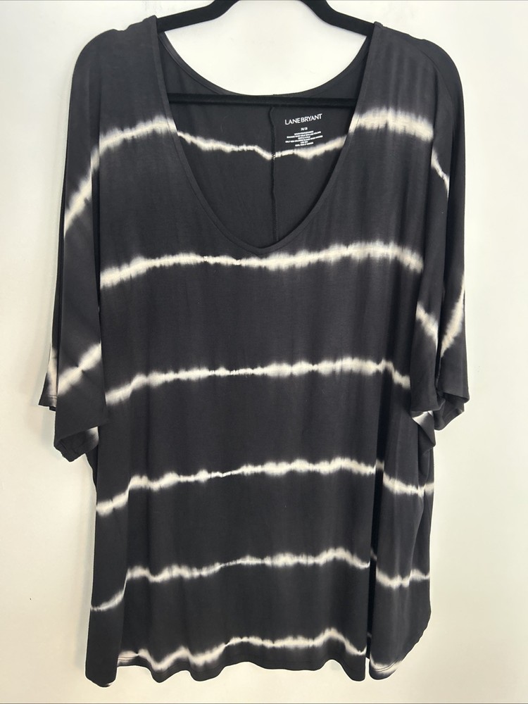 Lane Bryant Women's 26/28 Black White Tie-Dye V-Neck Short Sleeve Top