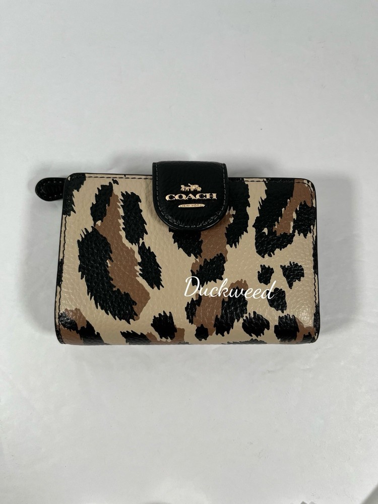 Coach Medium Corner Zip Wallet With Leopard Print NWT