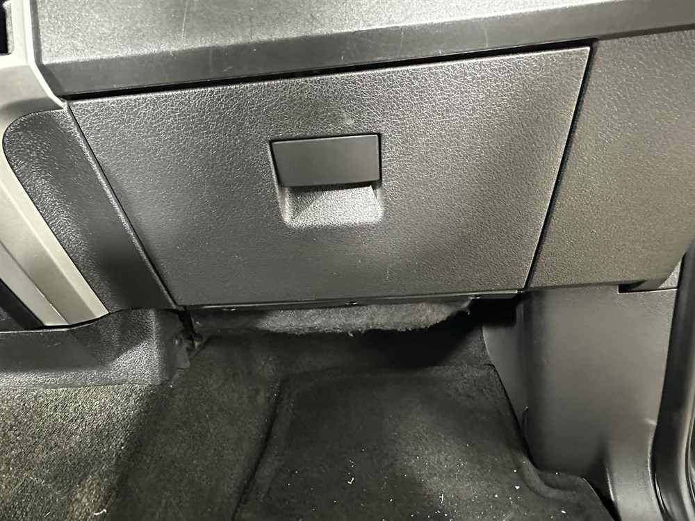 F150      2014 Glove Box 2750648