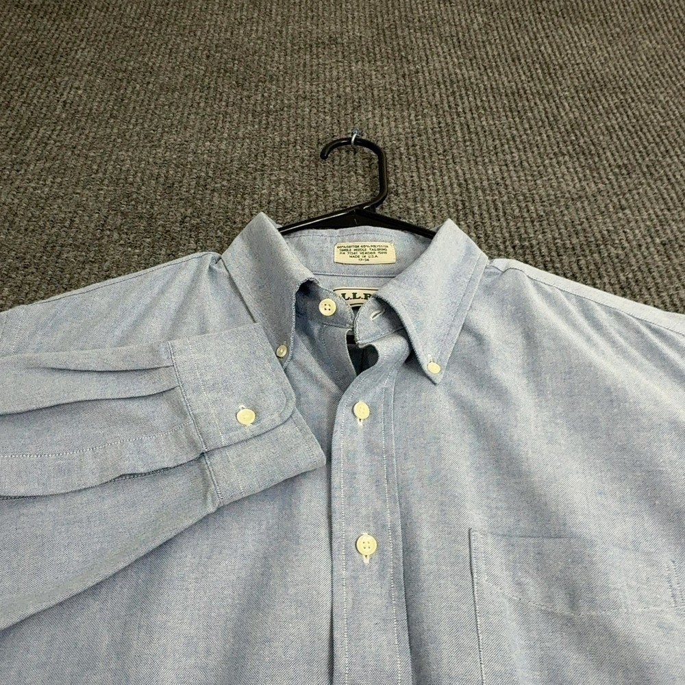 Vintage L.L. Bean Button Up Mens 17-34 Blue Cotton Blend Oxford Made in USA Prep