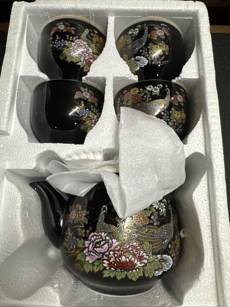 Vintage Japanese Black Porcelain Tea Set Teapot with 4 Cups –Floral Gold Design