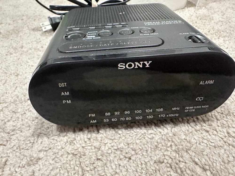 Sony Dream Machine Clock Radio - Black Nostalgic (ICFC218)