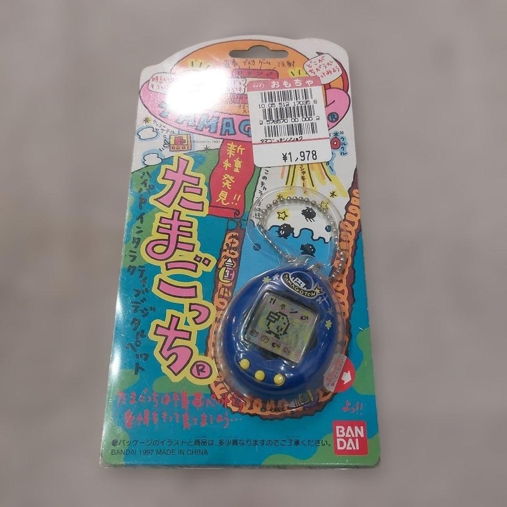 BANDAI Tamagotchi blue #b0a9a0