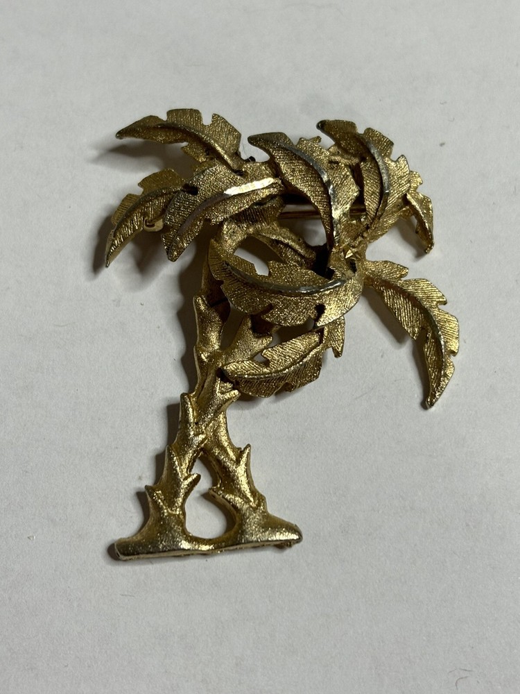 Vintage Palm Trees Brooch Pin Gold Tone
