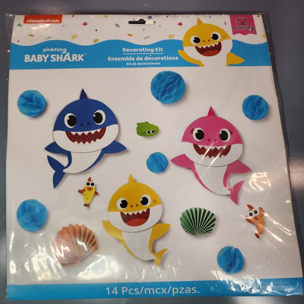 NEW Baby Shark Nickelodeon Cartoon Birthday Party Wall Decorating Kit 14 Pieces