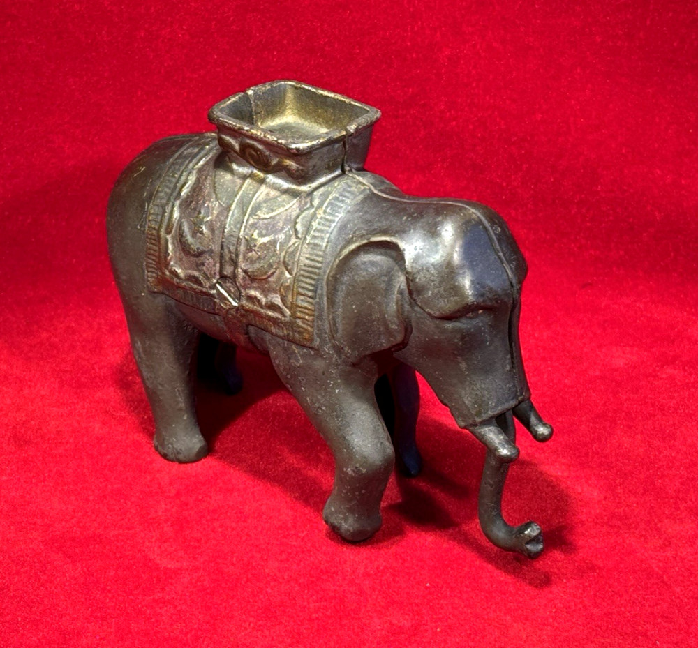 Antique Ca 1890S Cast Iron Coin Bank / Circus Elephant With Moving Trunk