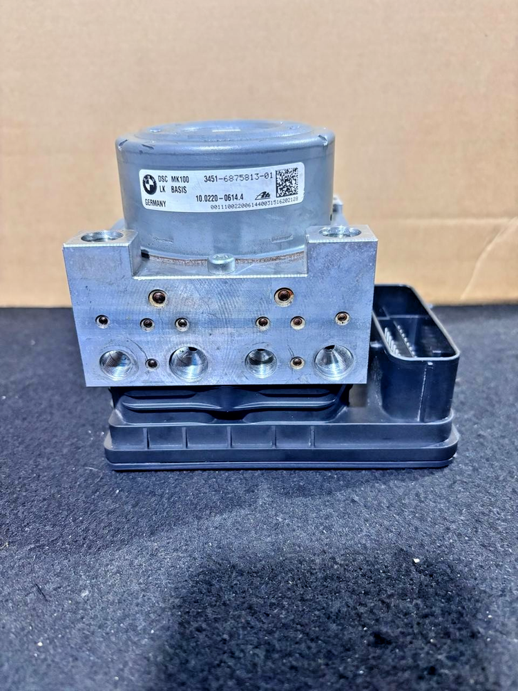 OEM 2012-2018 BMW 328I F30 ABS Anti-Lock Brake Pump Module Unit 6875814 6875813