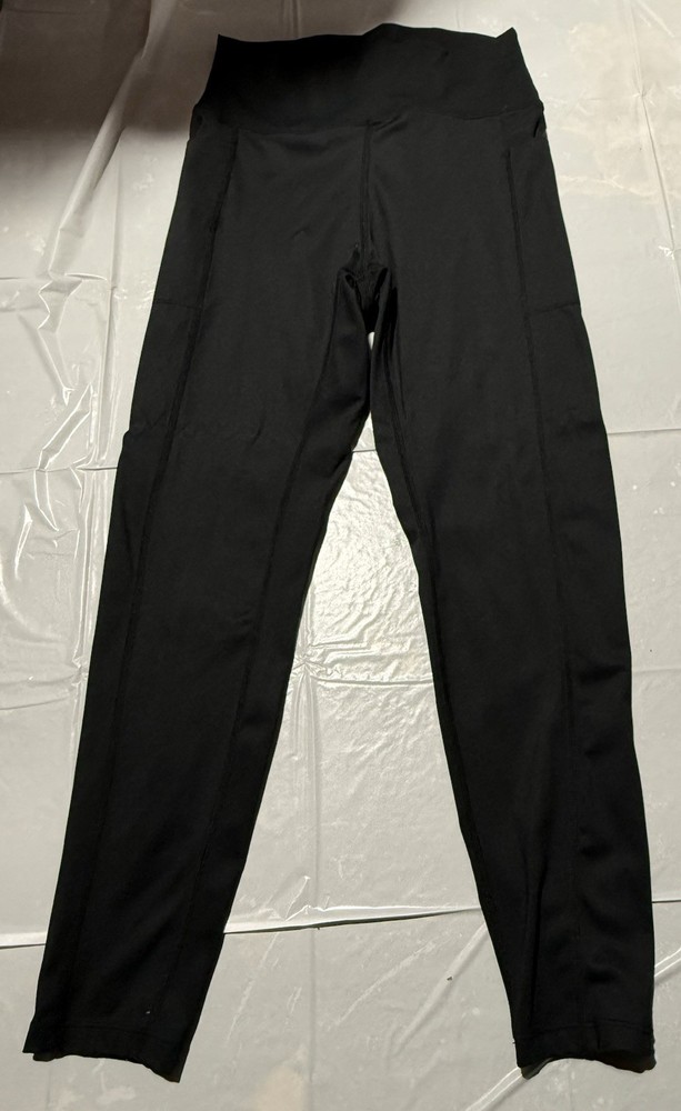 Women’s Danskin Medium Black Capri Leggings Bottoms With Pockets