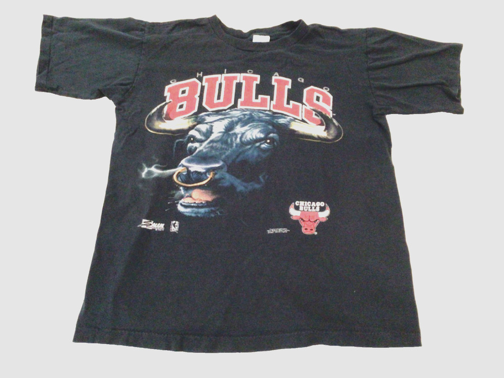VINTAGE Salem Sports 1992 Chicago Bulls smoke graphic T-shirt M Men's Jordan NBA