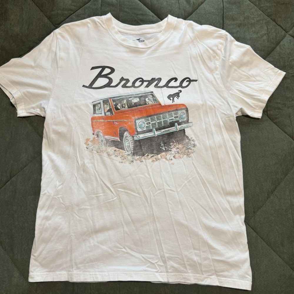 Hollister Graphic White Bronco T Shirt  Large