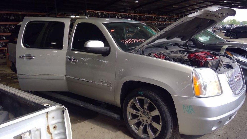 07-14 Escalade Rear Wiper Motor Replacement 4427498