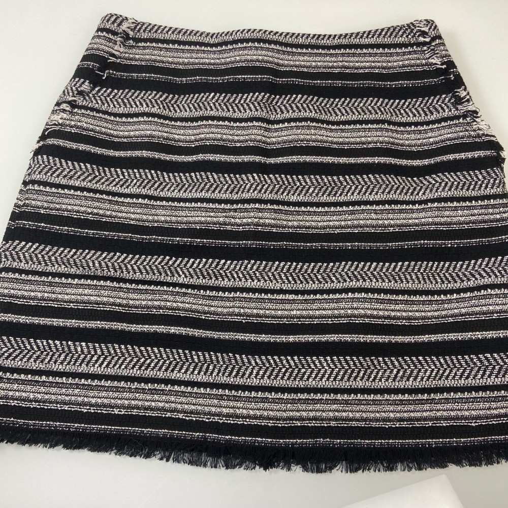 LOFT Black White Striped Tweed Mini Skirt Fringe Hem Women's Size 6