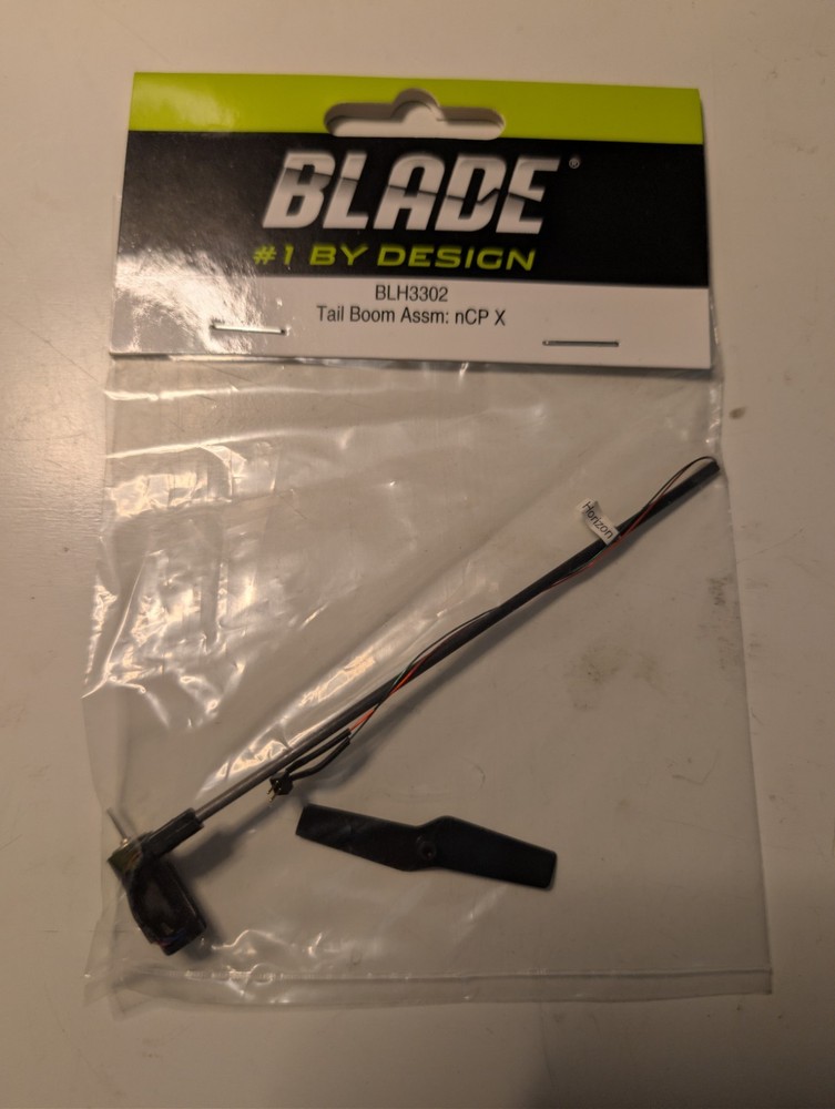 Blade  Nano CPX S Tail Boom Assembly with motor and prop BLH3302