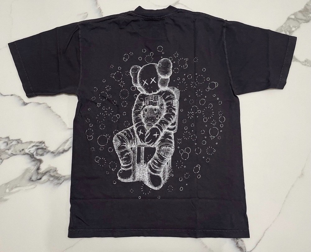 KAWS x Kid Cudi Moon Man Glow In The Dark Tee 100% Authentic SEALED MEDIUM