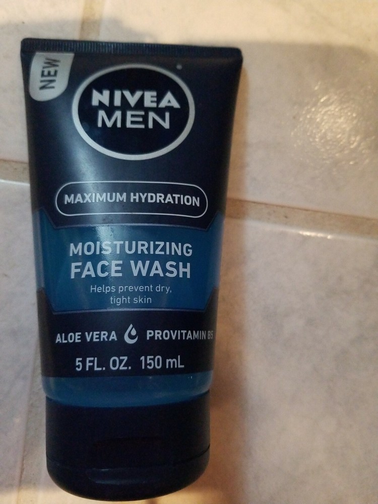 Nivea Men Moisturizing Face Wash  5 oz