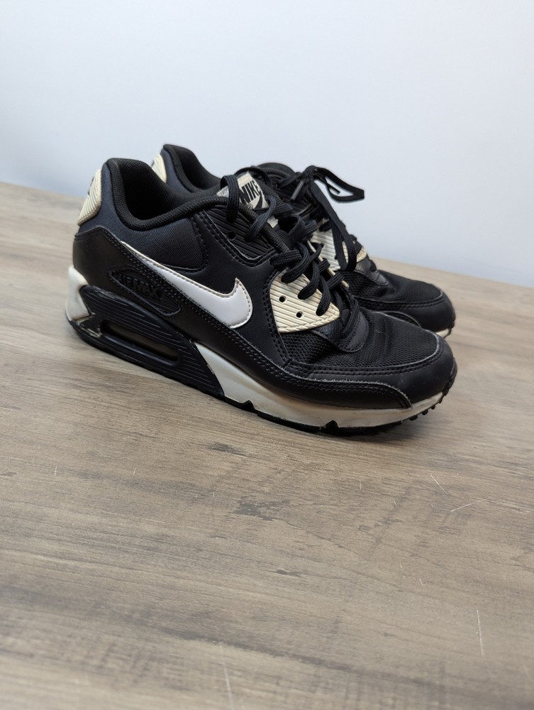 Nike Air Max 90 Shoes Womens Size 7.5 Black White Leather Mesh Running Sneakers