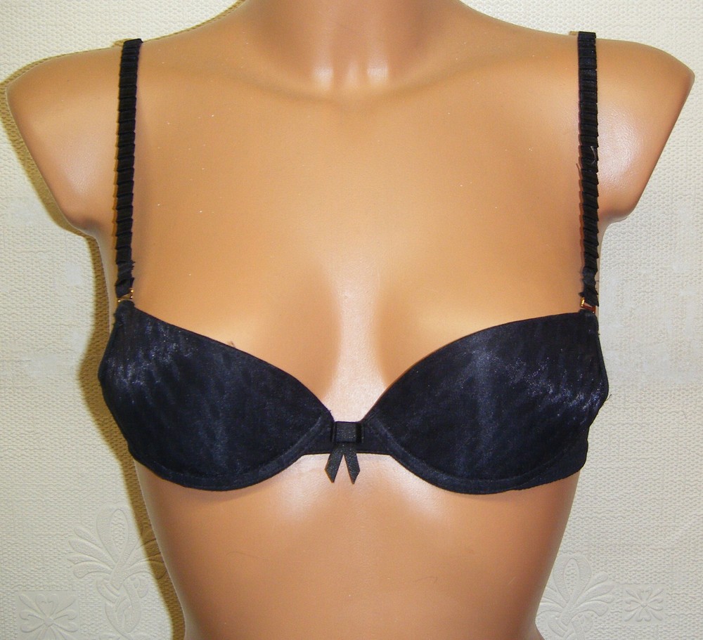 Chantelle Passionata Bra Basic Instinct Size 32A Black Padded Push Up 4102