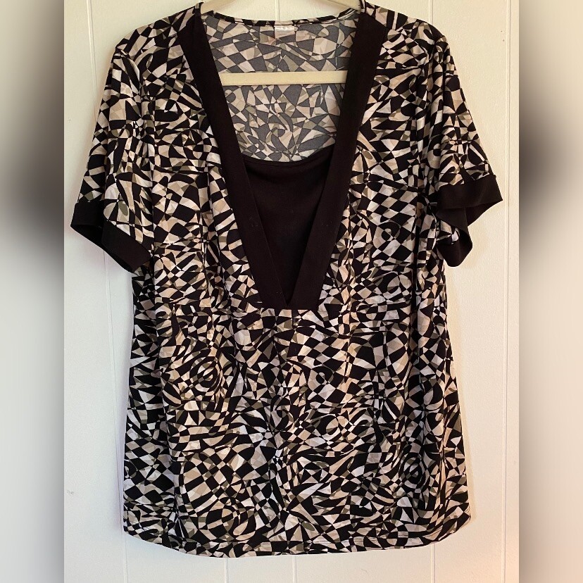 Blouse Women’s 3X Black Beige Geometric Short Sleeves Square Neck