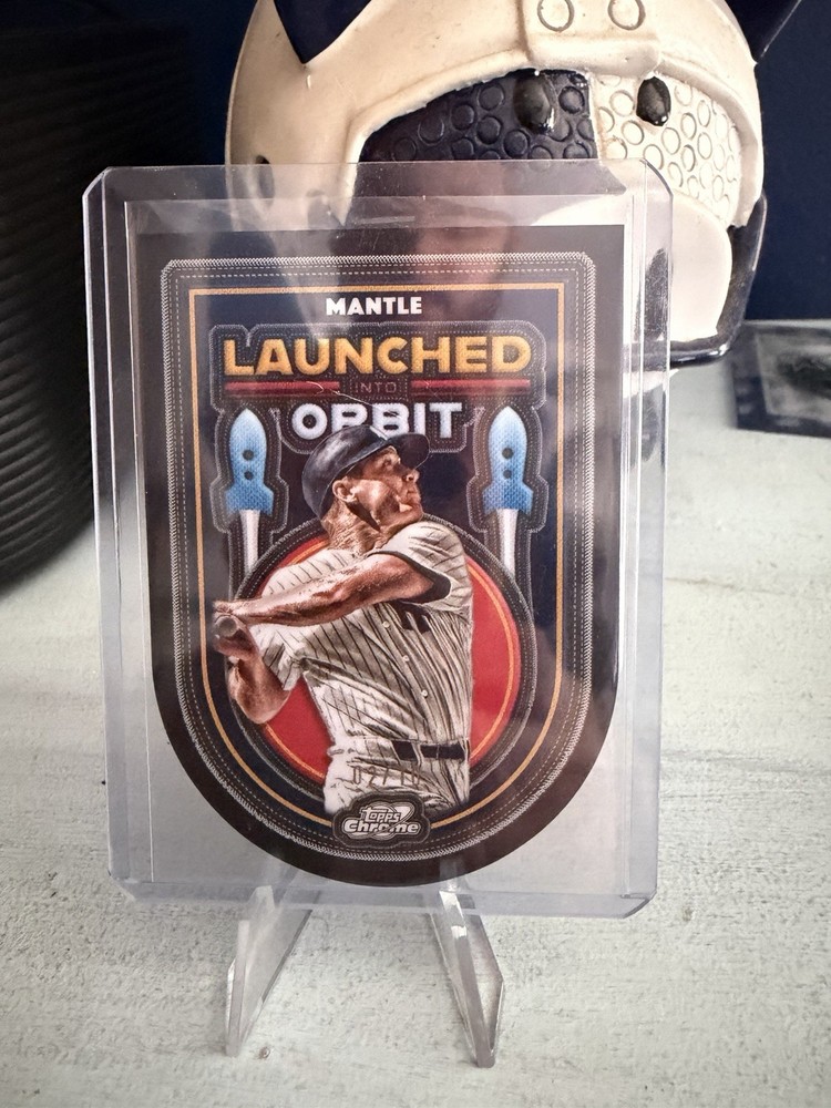 2025 Topps Chrome Cosmic Launched Into Orbit LIO-18 Mickey Mantle Black 02/10