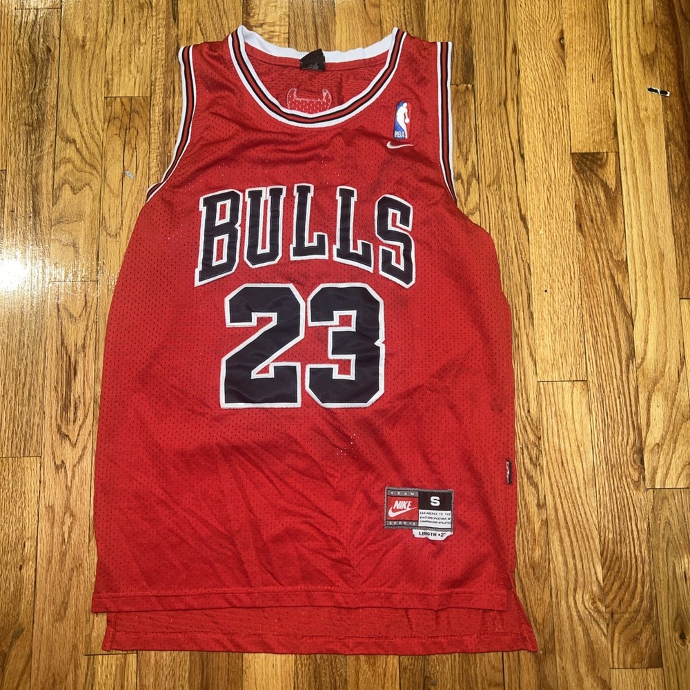 Vintage Chicago Bulls Nike NBA Basketball Jersey #23 Michael Jordan Size Small
