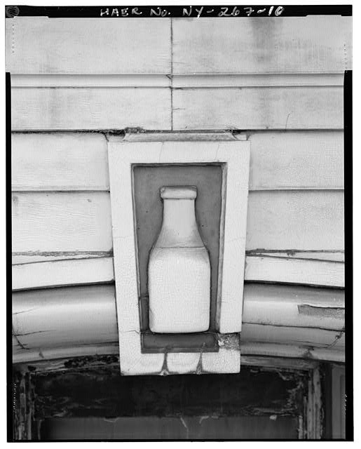 10. Detail of typical milk keystone - Sheffield Farms Milk Plant, 1075 Webster