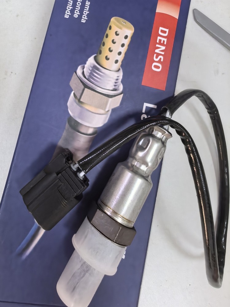 DENSO 234-9009 THE SAME AS 89467-48011 Air- Fuel Ratio Sensor