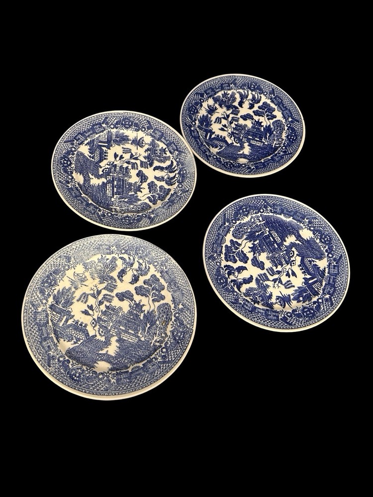 4 VTG Blue Willow Dessert Plates 6” Made In Japan Love Story Landscape READ