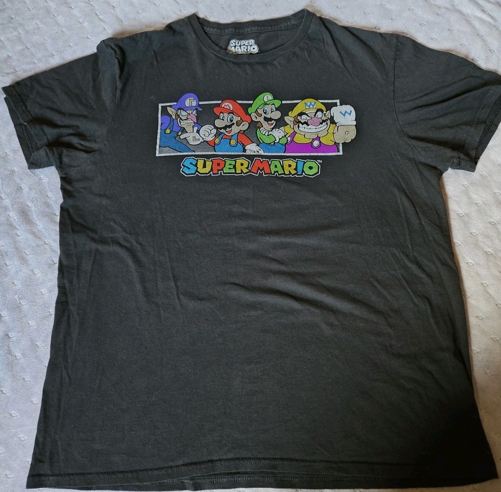 Super Mario Black Shirt Men's Size LARGE Retro Nintendo Video Game Graphic Tee